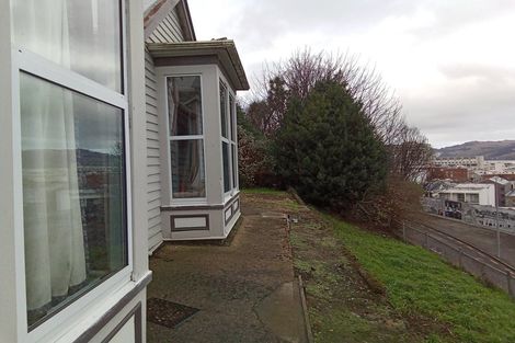 Photo of property in 1 Heriot Row, Dunedin Central, Dunedin, 9016