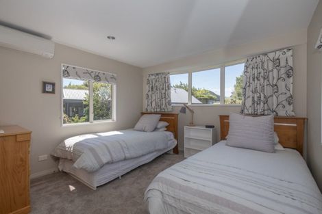 Photo of property in 10 Mulberry Lane, Wanaka, 9305