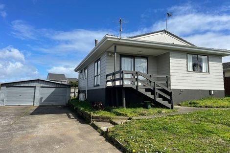 Photo of property in 3 Cade Place, Weymouth, Auckland, 2103