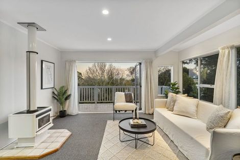 Photo of property in 413 Don Buck Road, Massey, Auckland, 0614