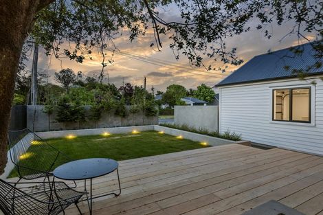 Photo of property in 22 Weston Road, St Albans, Christchurch, 8052