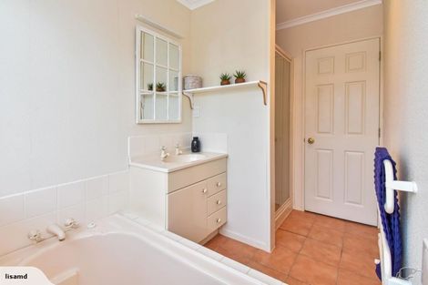 Photo of property in 14 Woodcroft Way, Pukekohe, 2120