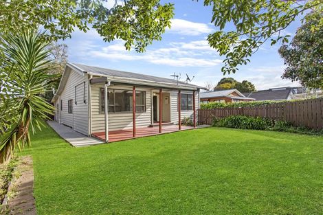 Photo of property in 1/16 Reeves Road, Pakuranga, Auckland, 2010