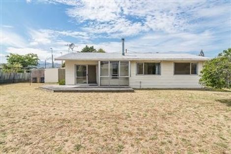 Photo of property in 2/17 Donovan Road, Paraparaumu Beach, Paraparaumu, 5032