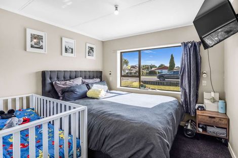 Photo of property in 1 Mathew Street, Dannevirke, 4930