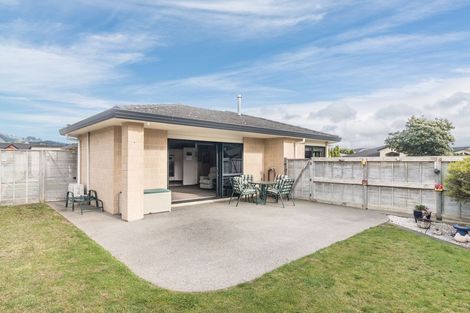 Photo of property in 7 Datum Way, Paraparaumu, 5032