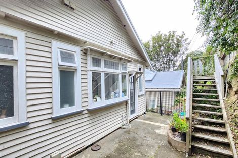 Photo of property in 7 Mckenzie Terrace, Te Aro, Wellington, 6011