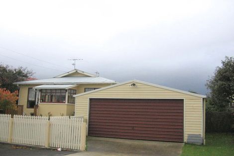 Photo of property in 35 Elizabeth Street, Moera, Lower Hutt, 5010
