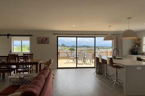 Photo of property in 8 Pinkerton Place, Ohauiti, Tauranga, 3112