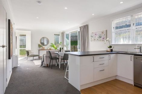 Photo of property in 51 Kapiti Crescent, Titahi Bay, Porirua, 5022