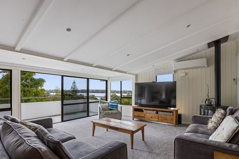 Photo of property in 50 Swann Beach Road, Stanmore Bay, Whangaparaoa, 0932