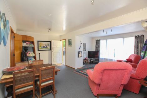 Photo of property in 106 Mount View Road, Melville, Hamilton, 3206