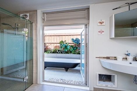 Photo of property in 9 Wharf Road, Albany, Auckland, 0632