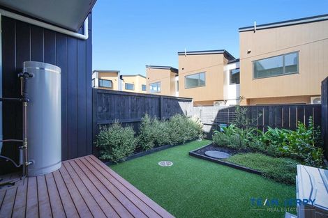 Photo of property in 10 Kiato Lane, Flat Bush, Auckland, 2019