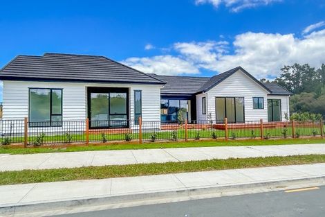 Photo of property in 2 Hayley Court, Wainui, Silverdale, 0992
