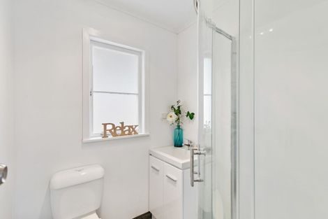 Photo of property in 53a Sylvan Crescent, Te Atatu South, Auckland, 0610