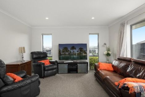 Photo of property in 43 Benmore Crescent, Pyes Pa, Tauranga, 3112