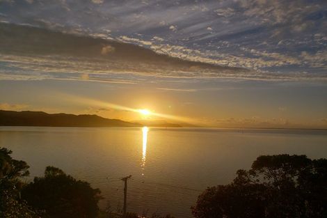 Photo of property in 102 Beach Road, Onerahi, Whangarei, 0110