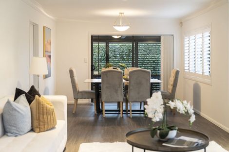 Photo of property in 54 Sapperton Drive, Henderson, Auckland, 0612