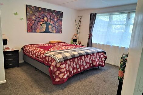 Photo of property in 17 Strand Crescent, Naenae, Lower Hutt, 5011