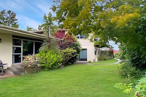 Photo of property in 360 Yaldhurst Road, Russley, Christchurch, 8042