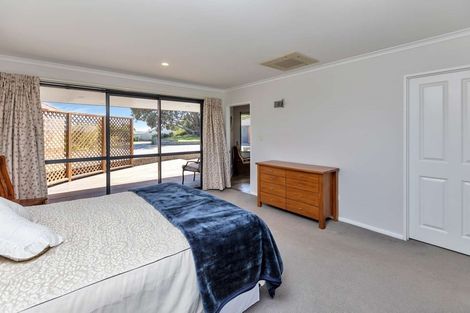 Photo of property in 12 Pyle Road East, Ruakaka, 0171