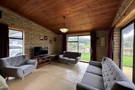 Photo of property in 7 Valencia Place, Matapouri, Whangarei, 0173