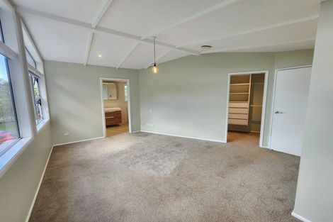 Photo of property in 24 Pendlebury Street, Green Bay, Auckland, 0604