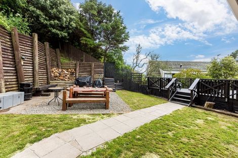 Photo of property in 35 Omapere Street, Whitby, Porirua, 5024