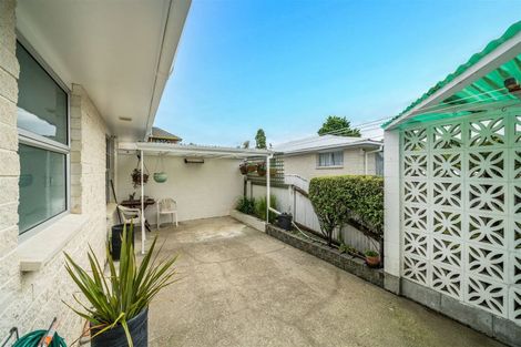 Photo of property in 11 Coronet Place, Awapuni, Palmerston North, 4412