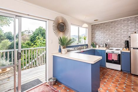 Photo of property in 11 Karaka Grove, Raumati Beach, Paraparaumu, 5032