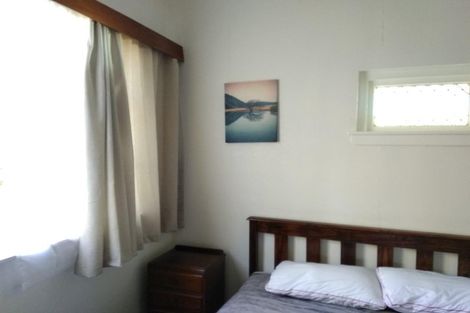 Photo of property in 492 Blockhouse Bay Road, Blockhouse Bay, Auckland, 0600
