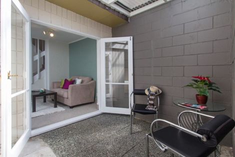 Photo of property in 1/104 Pakuranga Road, Pakuranga, Auckland, 2010