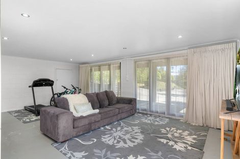Photo of property in 5 Skelton Crescent, Paparoa, 0571