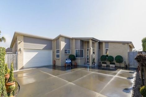 Photo of property in 15 Satchmo Place, Rototuna North, Hamilton, 3210