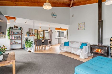 Photo of property in 10 Angela Place, Kinloch, Taupo, 3377