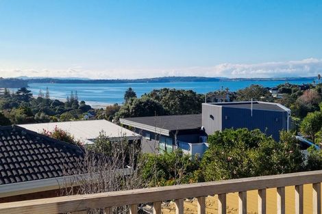 Photo of property in 2/983 Beach Road, Torbay, Auckland, 0630