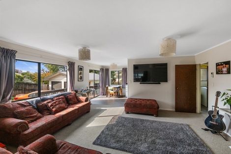Photo of property in 20 Resolution Road, Welcome Bay, Tauranga, 3112