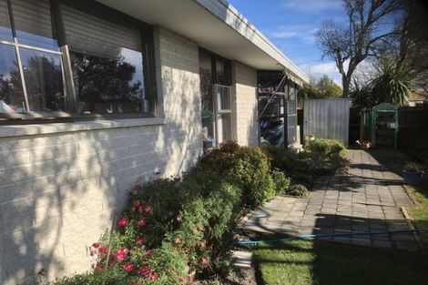 Photo of property in 1/37 Karnak Crescent, Russley, Christchurch, 8042