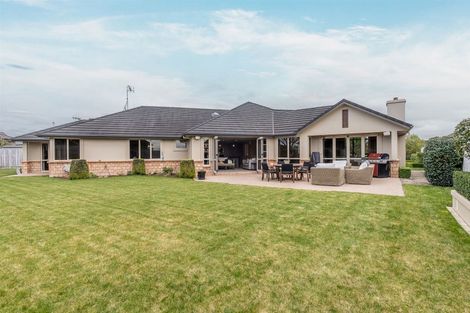 Photo of property in 14 The Peninsula, Huntington, Hamilton, 3210