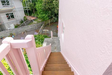 Photo of property in 9c Stowe Hill, Thorndon, Wellington, 6011