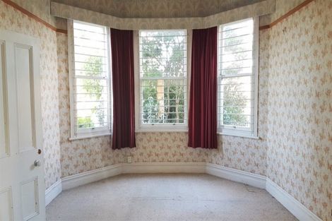 Photo of property in 6 Bloomfield Place, Epsom, Auckland, 1023