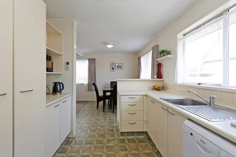 Photo of property in 19 Gilmour Place, Taradale, Napier, 4112