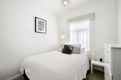 Photo of property in 7 Cruickshank Street, Kilbirnie, Wellington, 6022