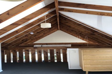 Photo of property in 1 Teme Way, Island Bay, Wellington, 6023