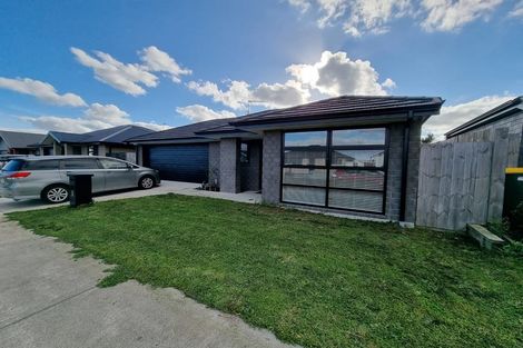 Photo of property in 18 Tawhiti Road, Pukekohe, 2120
