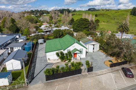 Photo of property in 12 Franklin Road, Paparoa, 0571