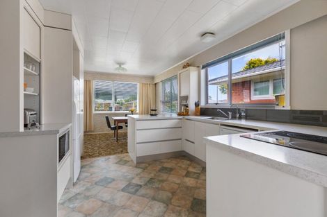 Photo of property in 9 Severn Place, Spotswood, New Plymouth, 4310