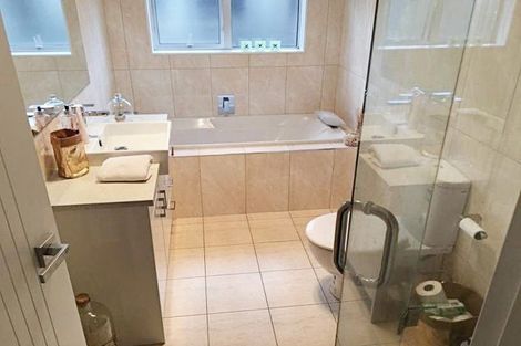 Photo of property in 19a Duncan Avenue, Te Atatu South, Auckland, 0610