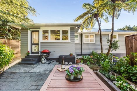 Photo of property in 21 Mahoe Street, Tawa, Wellington, 5028